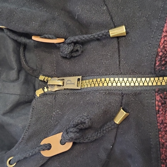 Pendleton Buffalo/ Rob Roy Plaid Women's size Large. - Picture 13 of 16